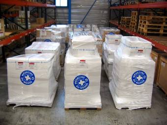 【緊急支援】　フィリピン台風被災地へ５０トンの支援物資を発送